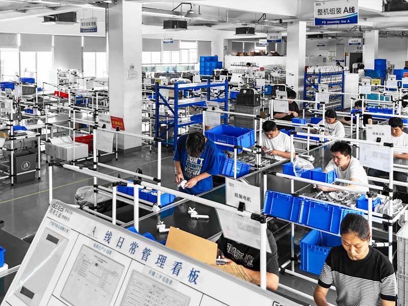 KUDI-PET-Beauty-tool-production-workshop