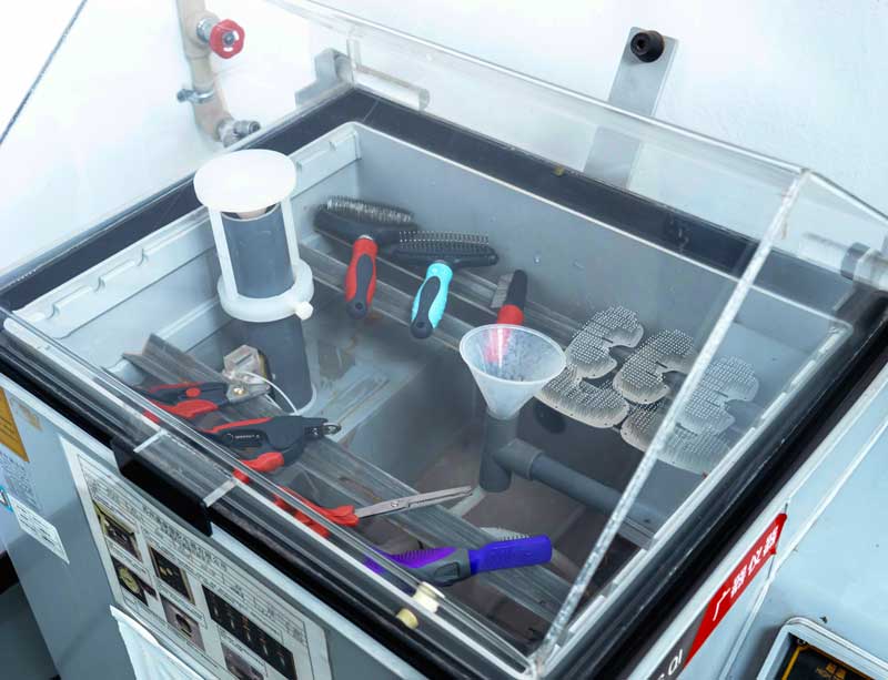 KUDI Pet Quality Control - Salt Spray Testing